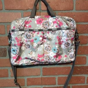 Lesportsac messenger/laptop crossbody bag
